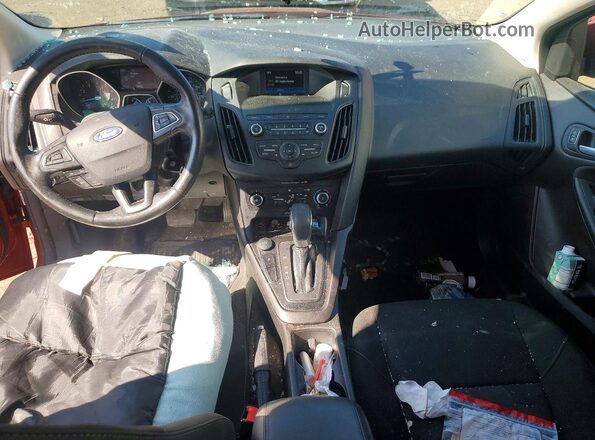 1FADP3K21JL302075 2018 FORD FOCUS Red წინა პანელის ხედი