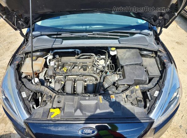 1FADP3K21JL313027 2018 FORD FOCUS Black Rear interior view