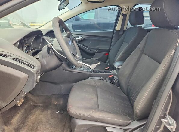 1FADP3K22HL246755 2017 FORD FOCUS Gray Front interior view
