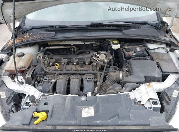 1FADP3K22HL285748 2017 FORD FOCUS White უკანა ხედი