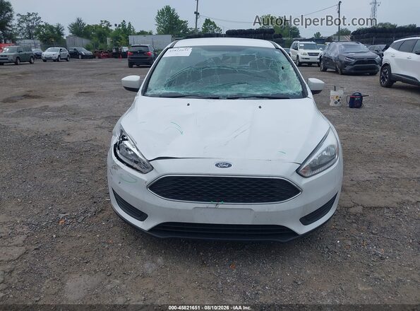 1FADP3K22JL276022 2018 FORD FOCUS White Vista del salpicadero