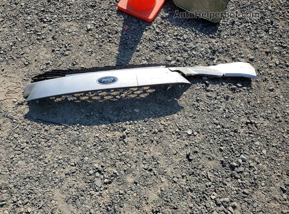 1FADP3K22JL323162 2018 FORD FOCUS Silver VIN კოდის სტიკერის ხედი