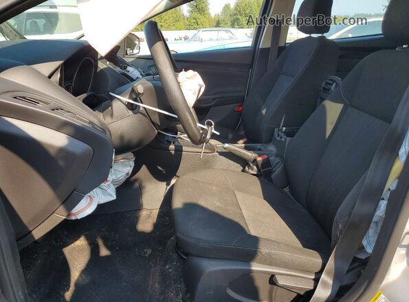 1FADP3K22JL323162 2018 FORD FOCUS Silver წინა სალონის ხედი
