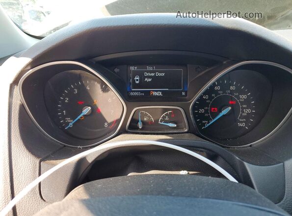 1FADP3K22JL323162 2018 FORD FOCUS Silver ხელსაწყოთა პანელის ხედი