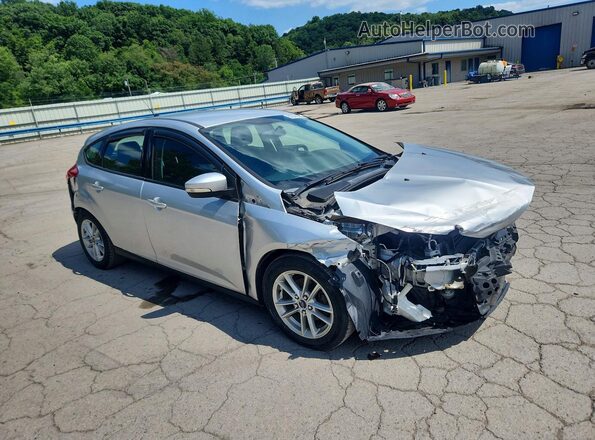 1FADP3K23GL226500 2016 FORD FOCUS Silver Front right