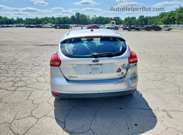 1FADP3K23GL226500 2016 FORD FOCUS Silver Rear view