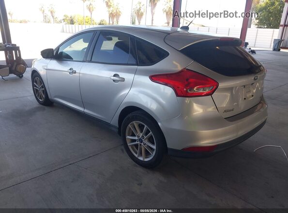 1FADP3K23HL214977 2017 FORD FOCUS Silver Tył lewy