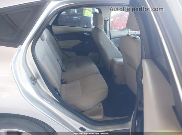 1FADP3K23HL214977 2017 FORD FOCUS Silver Widok naklejki z numerem VIN
