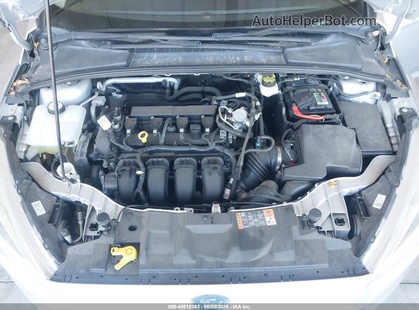 1FADP3K23HL214977 2017 FORD FOCUS Silver Widok z tyłu