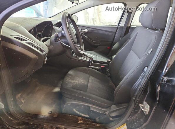 1FADP3K23HL295012 2017 FORD FOCUS Black Front interior view