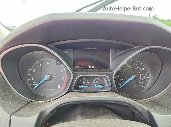 1FADP3K23HL345858 2017 FORD FOCUS Silver Սարքավորումների վահանակի տեսք