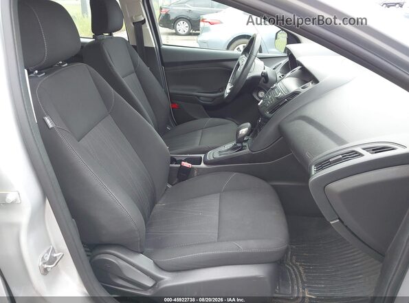 1FADP3K23JL268527 2018 FORD FOCUS Silver Սալոնի դիմացի տեսք