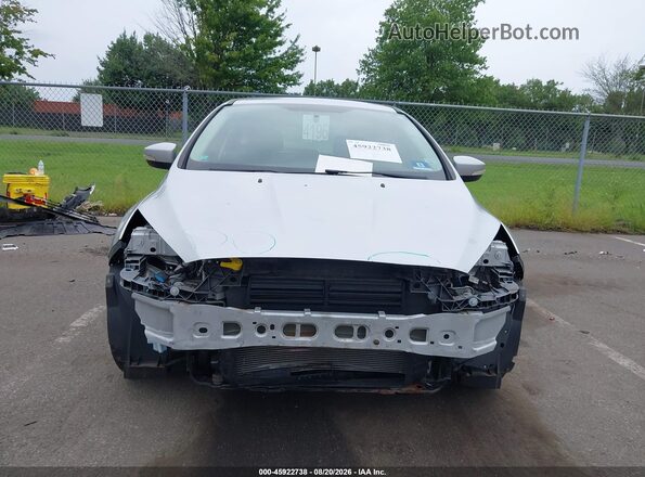 1FADP3K23JL268527 2018 FORD FOCUS Silver Դիմացի տեսք