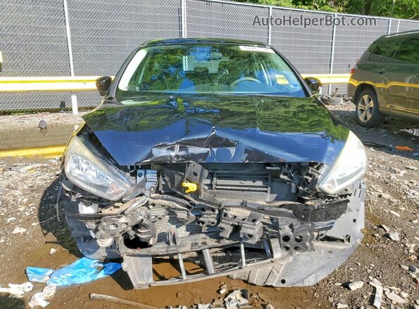 1FADP3K24GL242494 2016 FORD FOCUS Черный Вид спереди