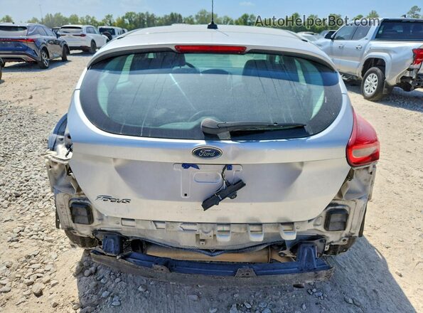 1FADP3K24GL259697 2016 FORD FOCUS Серебряный Вид сзади