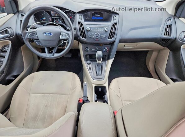 1FADP3K24JL312521 2018 FORD FOCUS Красный Вид панели приборов