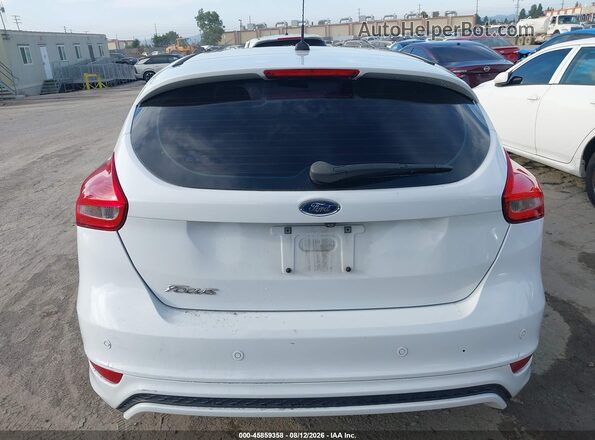 1FADP3K25GL254184 2016 FORD FOCUS White 