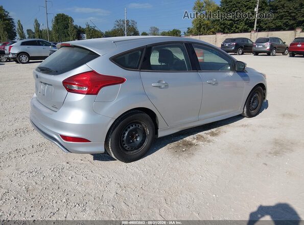 1FADP3K25GL387107 2016 FORD FOCUS Silver Trasero derecho