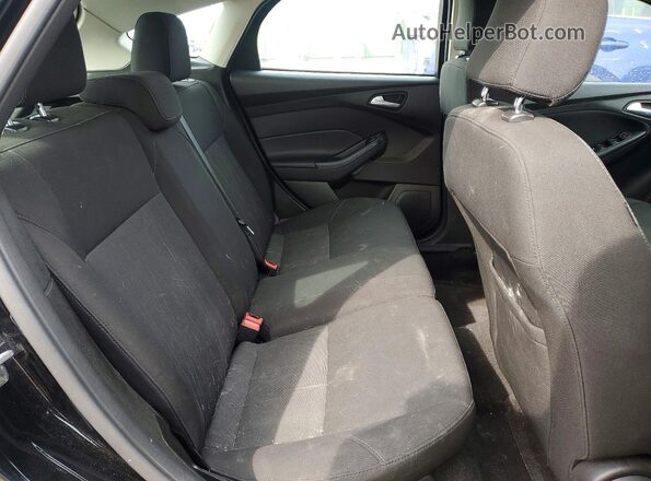 1FADP3K25HL248015 2017 FORD FOCUS Black Հետևի նստատեղերի տեսք