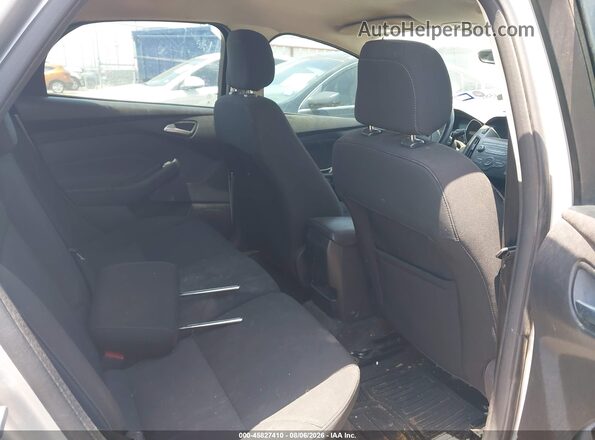 1FADP3K25JL258517 2018 FORD FOCUS Silver VIN კოდის სტიკერის ხედი