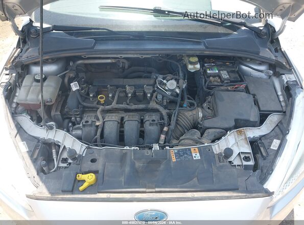 1FADP3K25JL258517 2018 FORD FOCUS Silver უკანა ხედი
