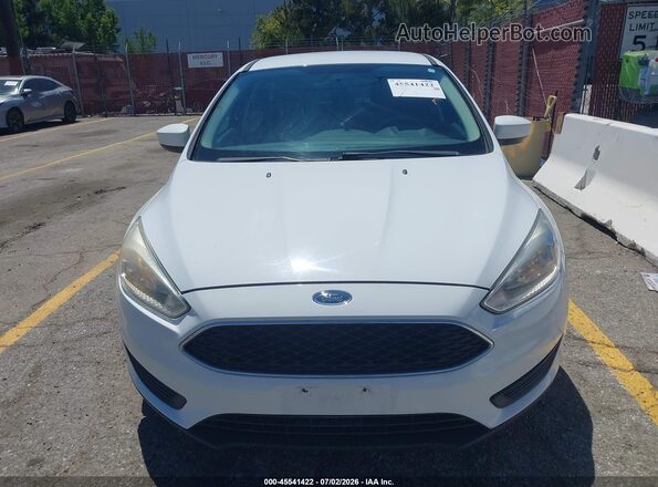 1FADP3K25JL328968 2018 FORD FOCUS White Front view