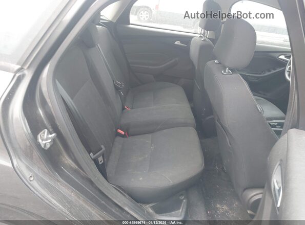 1FADP3K26GL284391 2016 FORD FOCUS Gray Widok tylnych siedzeń