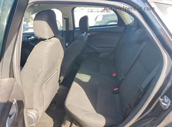 1FADP3K26HL274932 2017 FORD FOCUS Gray Rear seats view