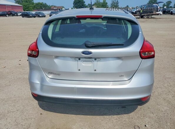 1FADP3K26HL280455 2017 FORD FOCUS Silver Вид ззаду