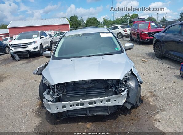 1FADP3K26JL227499 2018 FORD FOCUS Silver Vista interior trasera