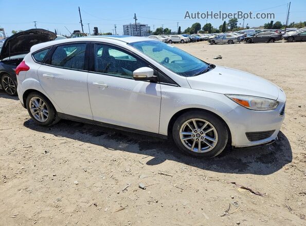 1FADP3K27GL217539 2016 FORD FOCUS White Delantero derecho