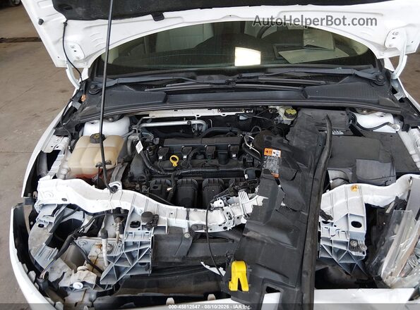 1FADP3K27GL271469 2016 FORD FOCUS White უკანა ხედი