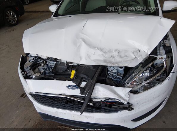 1FADP3K27GL271469 2016 FORD FOCUS White წინა ხედი