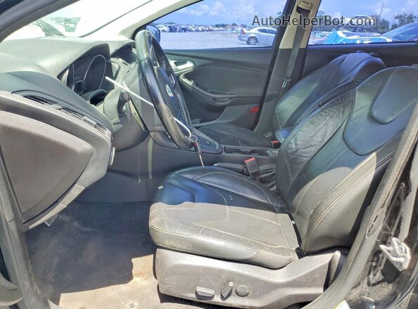 1FADP3K27GL302560 2016 FORD FOCUS Black Вид салону спереду