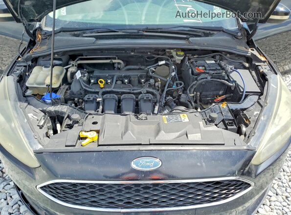 1FADP3K27GL302560 2016 FORD FOCUS Black Вид задньої частини салону