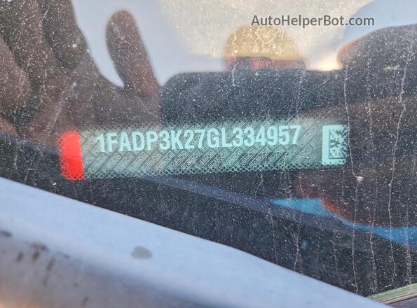 1FADP3K27GL334957 2016 FORD FOCUS Red Vista del compartimento del motor