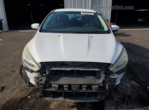 1FADP3K27HL215811 2017 FORD FOCUS White Widok z przodu