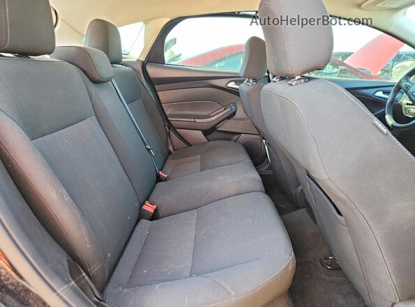 1FADP3K27HL243723 2017 FORD FOCUS Black Vista de los asientos traseros