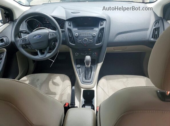 1FADP3K27HL251465 2017 FORD FOCUS Черный Вид панели приборов