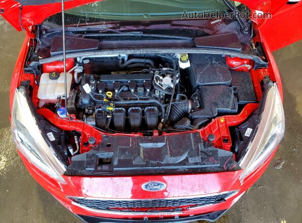 1FADP3K27HL314130 2017 FORD FOCUS Red Widok wnętrza z tyłu