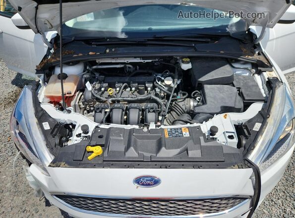 1FADP3K27JL320919 2018 FORD FOCUS White Engine compartment view