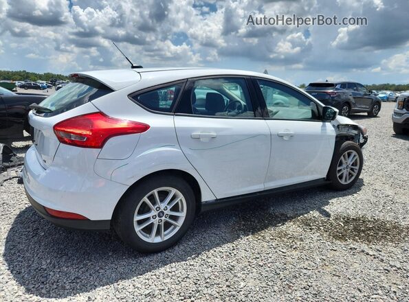 1FADP3K27JL320919 2018 FORD FOCUS White Rear right