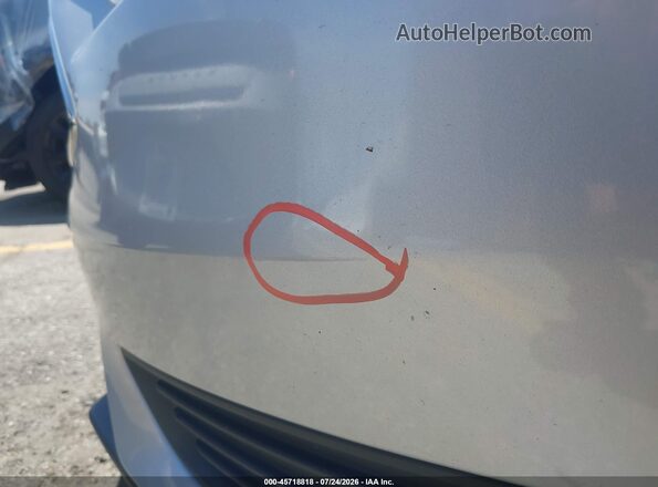 1FADP3K27JL328969 2018 FORD FOCUS Белый Вид спереди