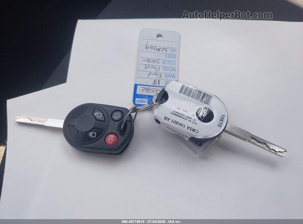 1FADP3K27JL328969 2018 FORD FOCUS Белый Вид панели приборов