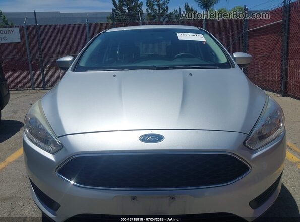 1FADP3K27JL328969 2018 FORD FOCUS Белый Вид задней части салона