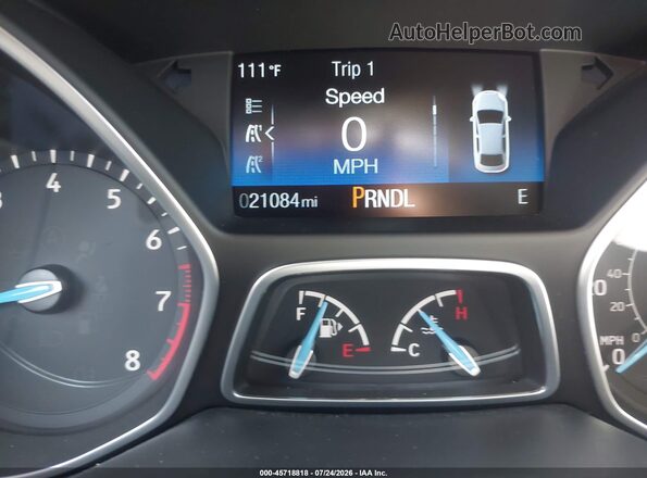 1FADP3K27JL328969 2018 FORD FOCUS Белый 