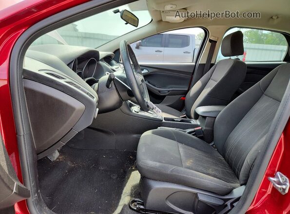 1FADP3K28GL238402 2016 FORD FOCUS Red Front interior view