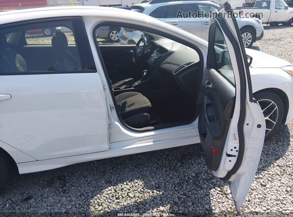 1FADP3K28GL247259 2016 FORD FOCUS White Вид салону спереду