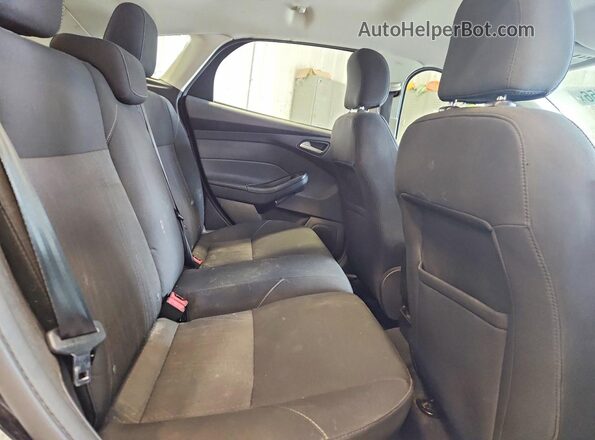 1FADP3K28GL285753 2016 FORD FOCUS Черный Вид задних сидений