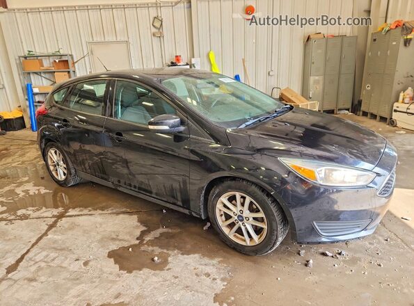 1FADP3K28GL285753 2016 FORD FOCUS Черный Передняя правая четверть